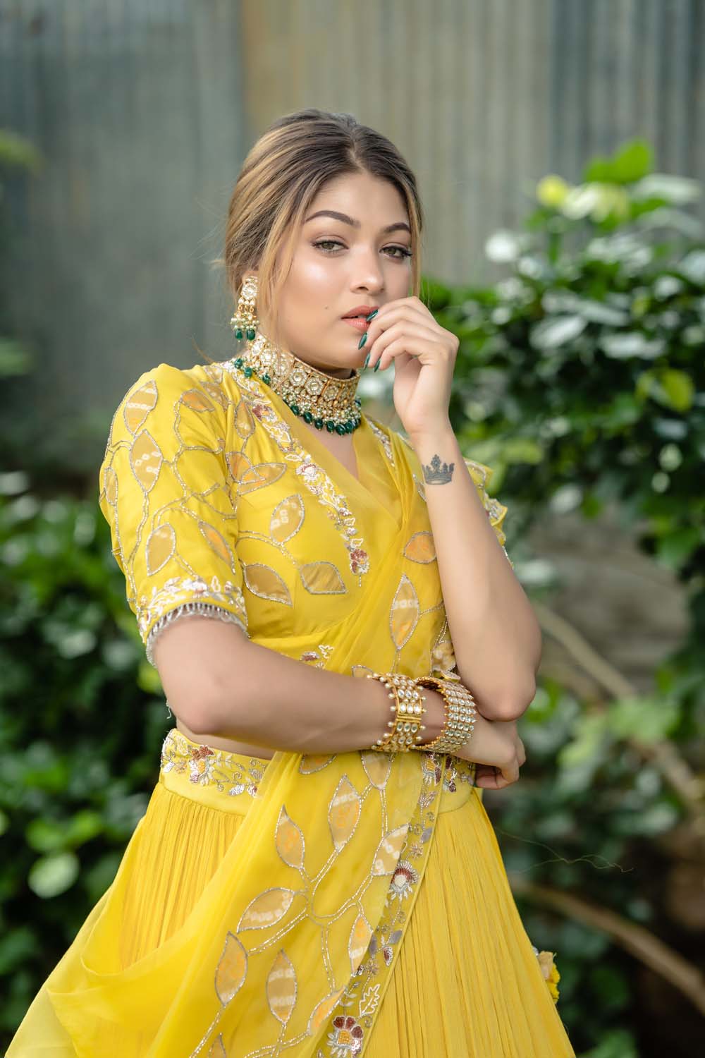 Yellow lehenga with embroidered turquoise blouse perfect for Haldi | Yellow  lehenga, Turquoise blouse, Fashion